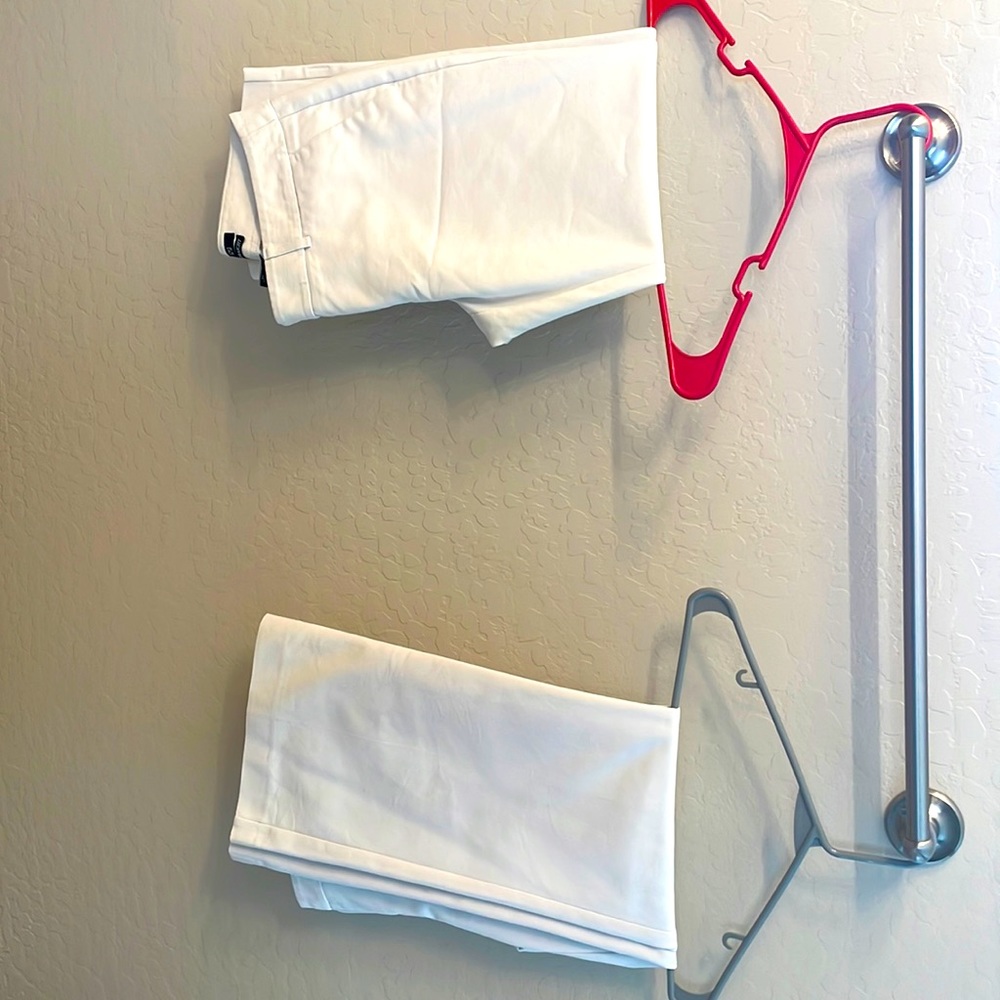 Apt 9 white pants 4 Petite short